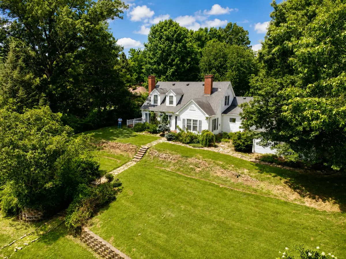 302 Peachbloom Hill Ln Lane, Berea, KY 40403 - #1