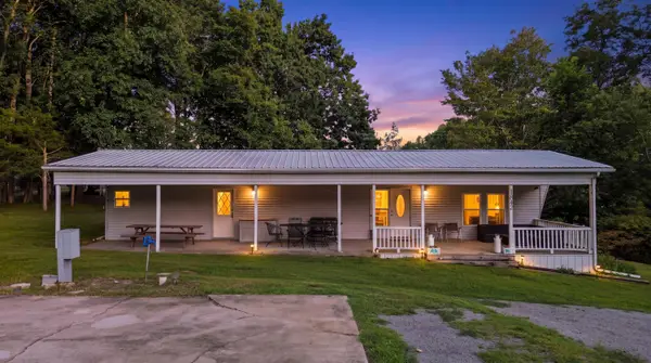 1842 Highway 1383, Russell Springs, KY 42642