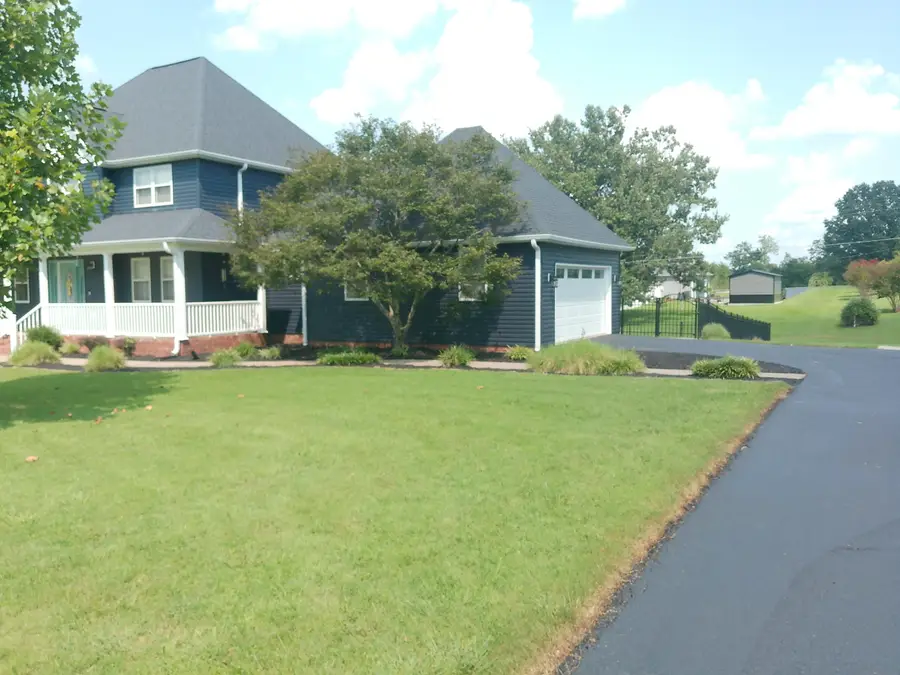 170 Carriage Lane, Benton, KY 42025 - #2