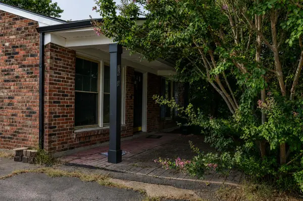 7608 Pintail Drive, Louisville, KY 40258