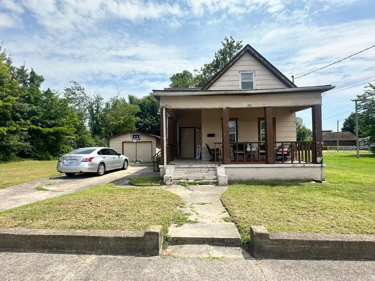 912 Tennessee Street, Paducah, KY 42003 - #1