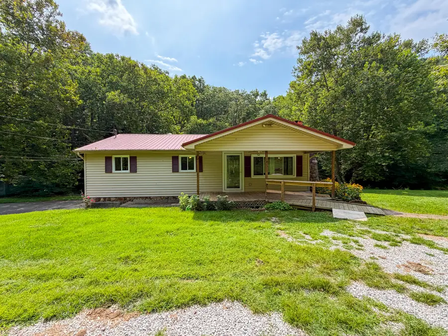 2045 Teges Creek Road, Manchester, KY 40962 - #2