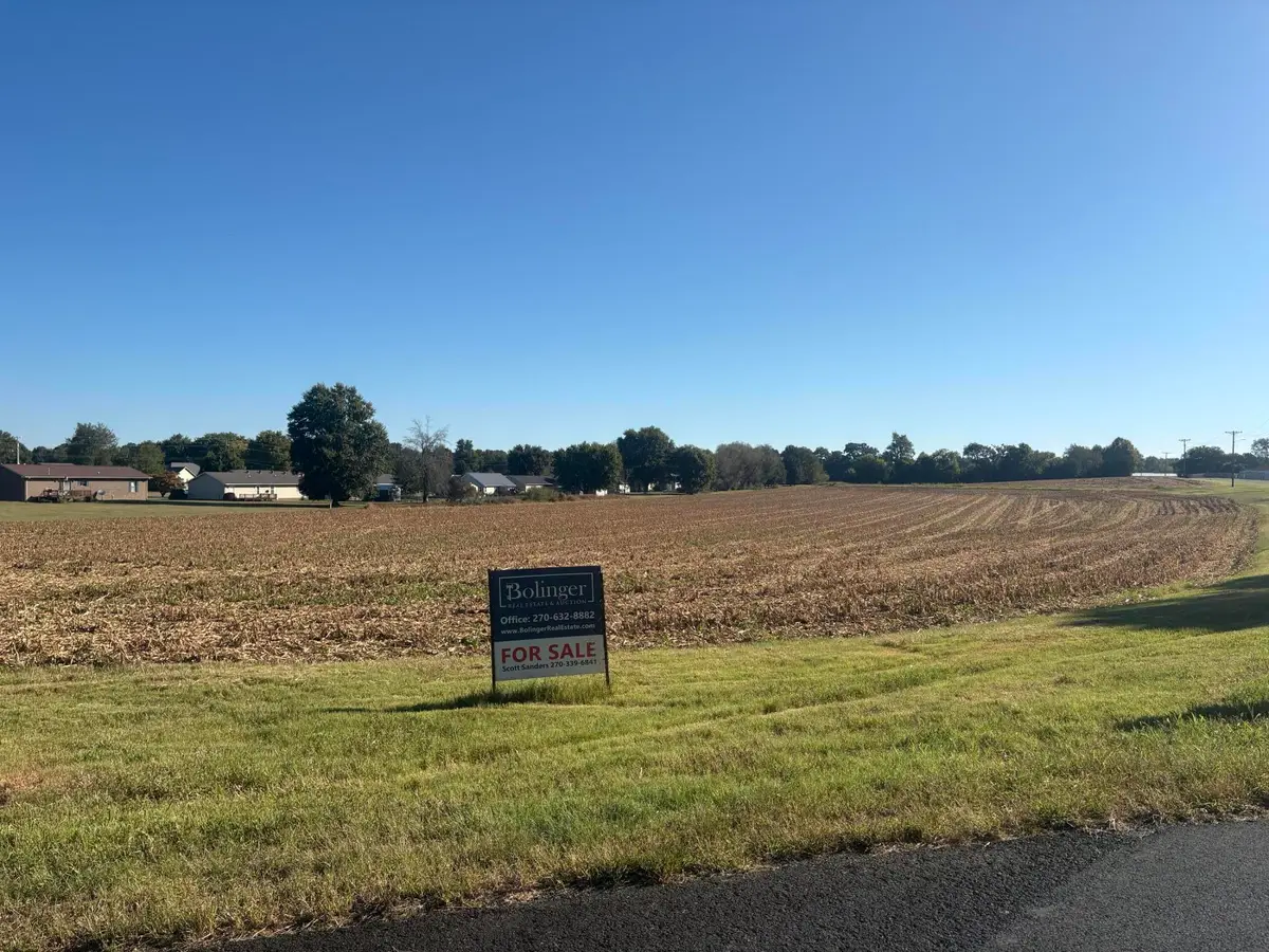 500 E East Noel Drive, Cadiz, KY 42211 - #1