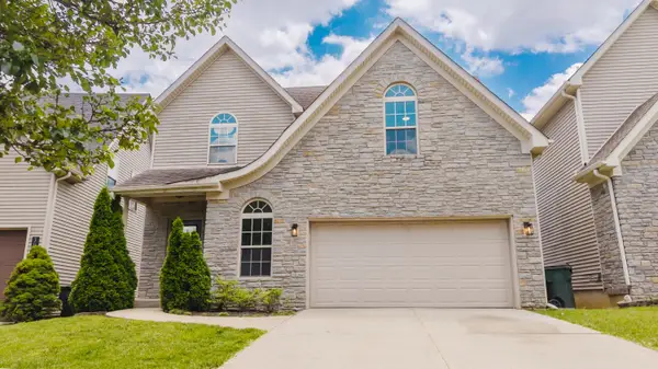 3052 Roundway Down Lane, Lexington, KY 40509