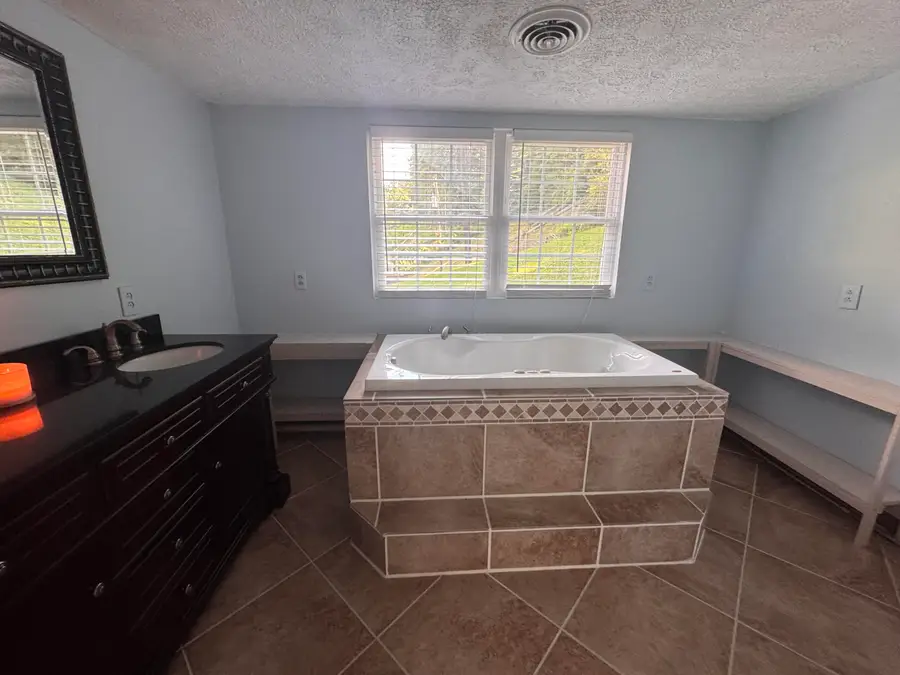 497 Bee Hive Rd Road, Slemp, KY 41763 - #3
