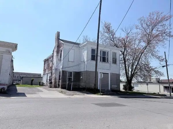 702 S Clay Street, Hopkinsville, KY 42240