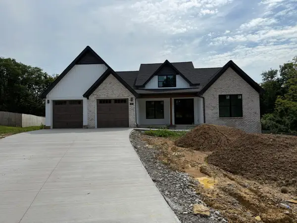 242 Harbor Village Drive, Georgetown, KY 40324