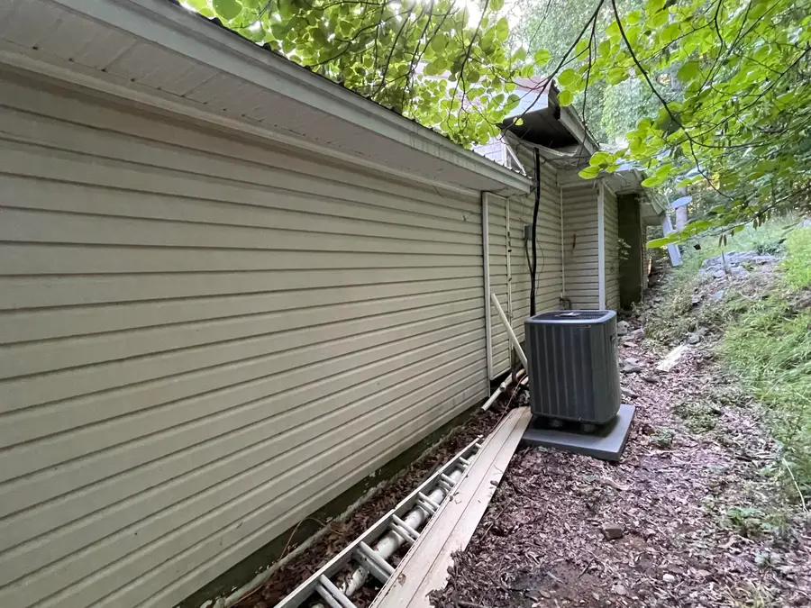 1205 Rockcastle Lakeshore Drive, Cadiz, KY 42211 - #3
