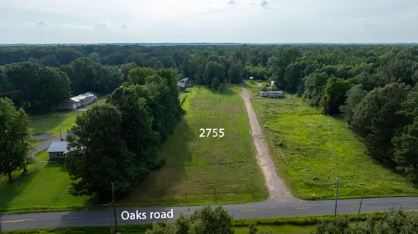 2755 Oaks Road, Paducah, KY 42003