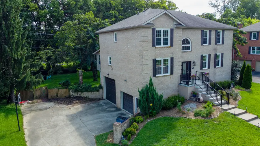 1375 Lannock Drive, Danville, KY 40422 - #2