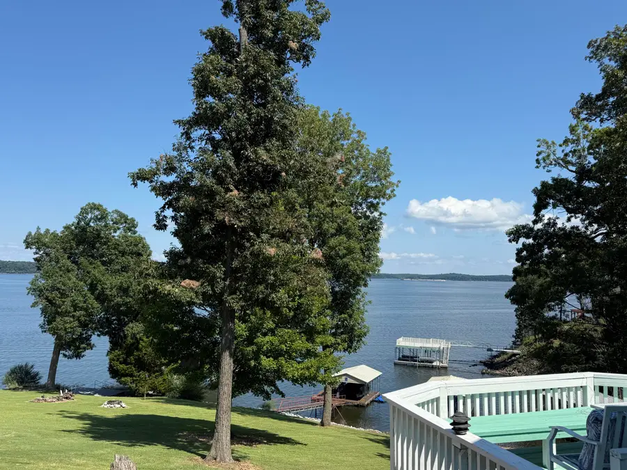 136 Sherwood Drive, Gilbertsville, KY 42044 - #3