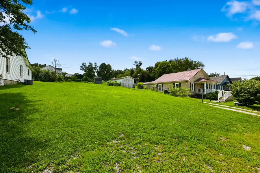 409 Noel Avenue, Frankfort, KY 40601 - #2