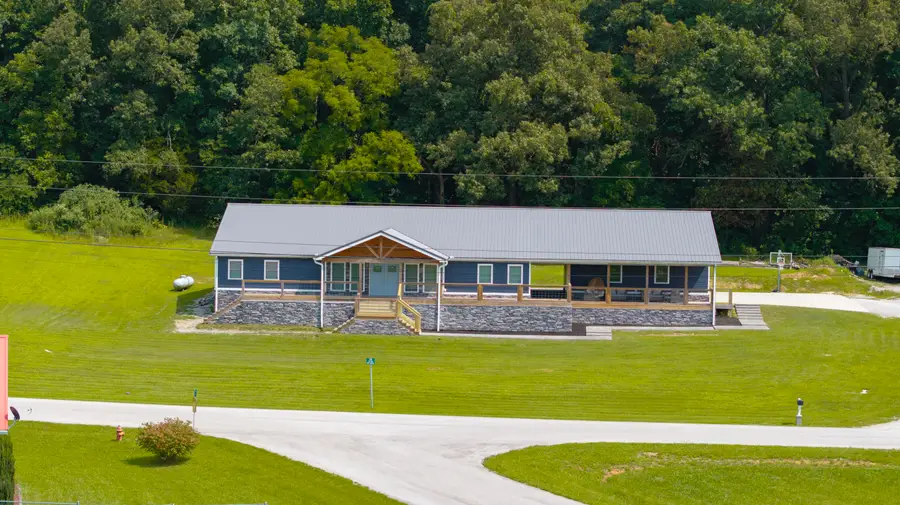 420 Fall Circle, Monticello, KY 42633 - #3