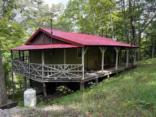 187 Bob Fields Trail, Frenchburg, KY 40322