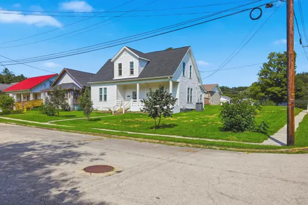402 Park Avenue, Irvine, KY 40336