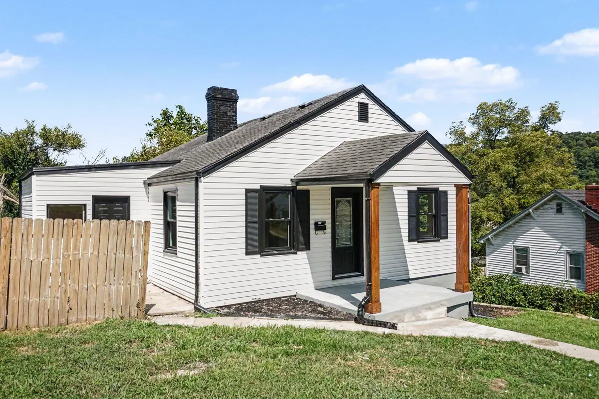 108 Alexander Street, Frankfort, KY 40601 - #1