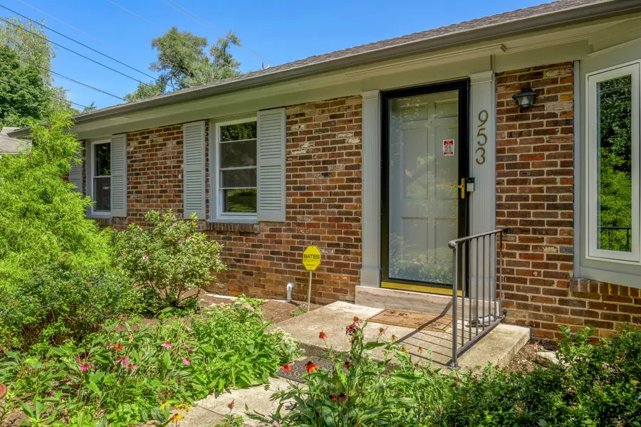 953 Holly Springs Drive, Lexington, KY 40504 - #2