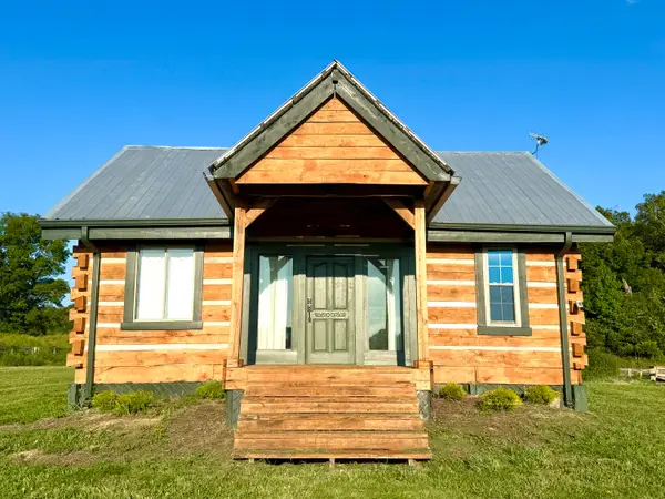 5230 Dry Creek Road, Elk Horn, KY 42733
