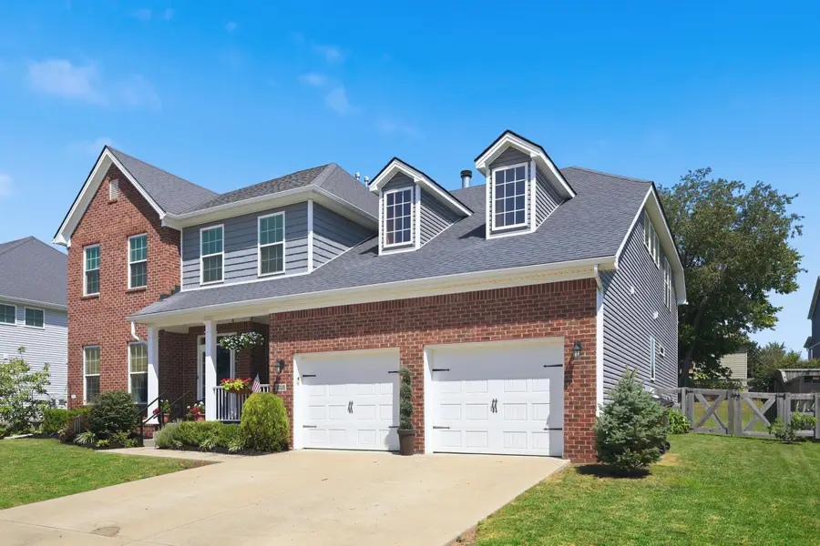 3028 Rosewood Drive, Versailles, KY 40383 - #2
