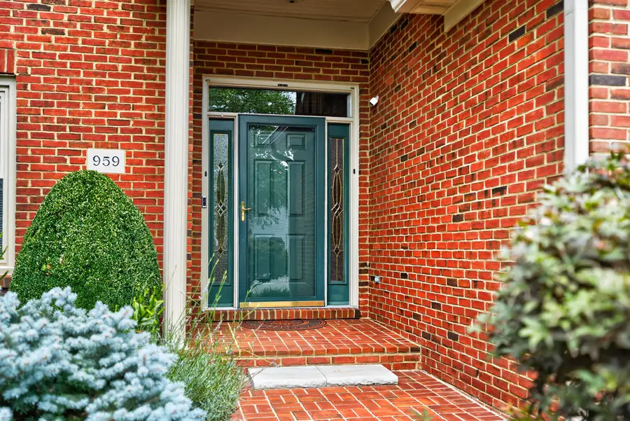 959 Forest Lake Drive, Lexington, KY 40515 - #3