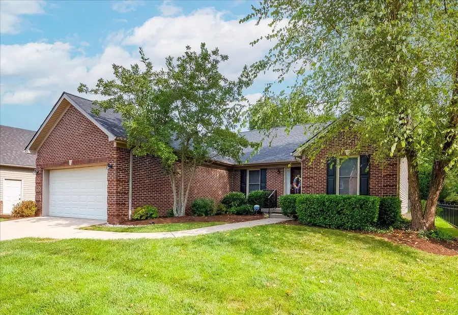 541 Huntersknoll Place, Lexington, KY 40509 - #2