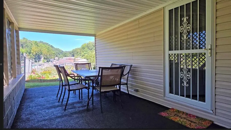 72 Marcum Hill Road, Manchester, KY 40962 - #2