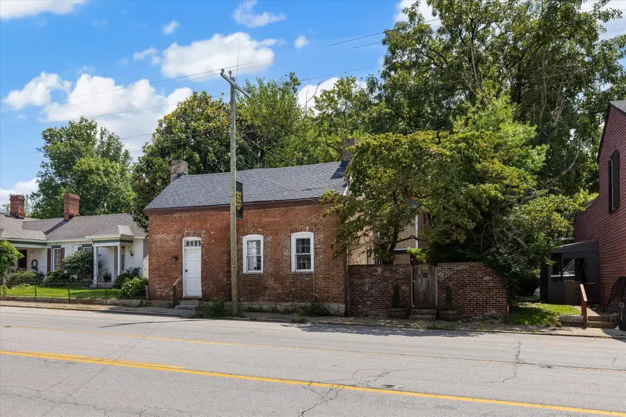 236 Lexington Street, Versailles, KY 40383 - #2