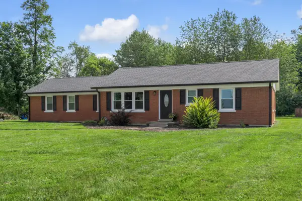 110 Gaybourne Way, Versailles, KY 40383