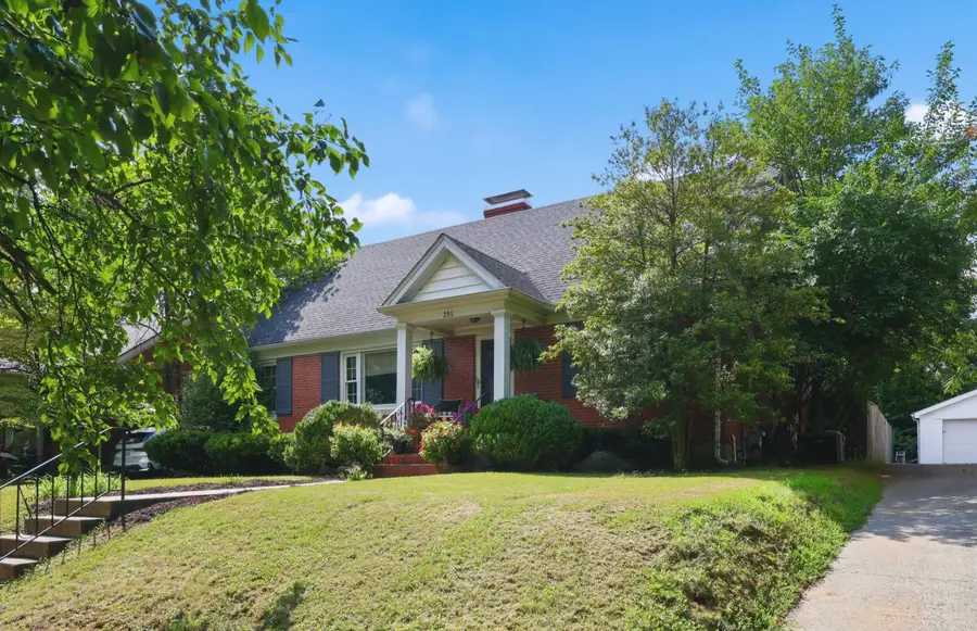 251 Larch Lane, Lexington, KY 40511 - #2