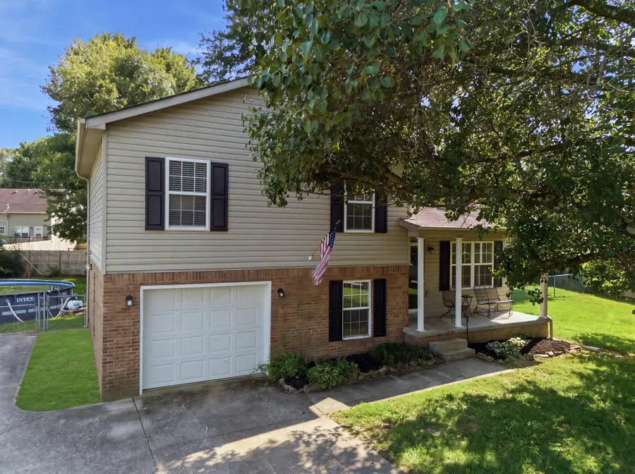 303 Cedar Way, Frankfort, KY 40601 - #2