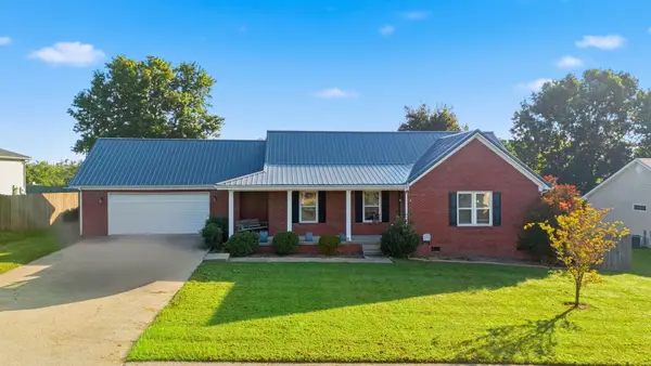 516 Chaucer Drive, Lawrenceburg, KY 40342