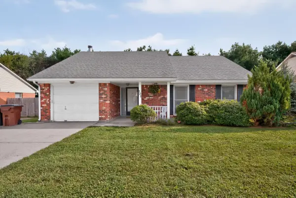 121 Chestnut Lane, Versailles, KY 40383