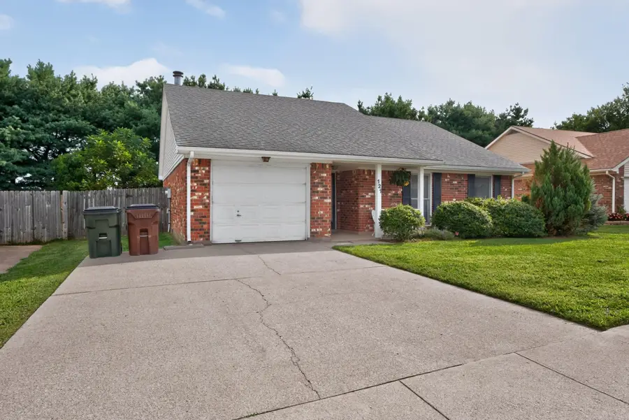 121 Chestnut Lane, Versailles, KY 40383 - #3
