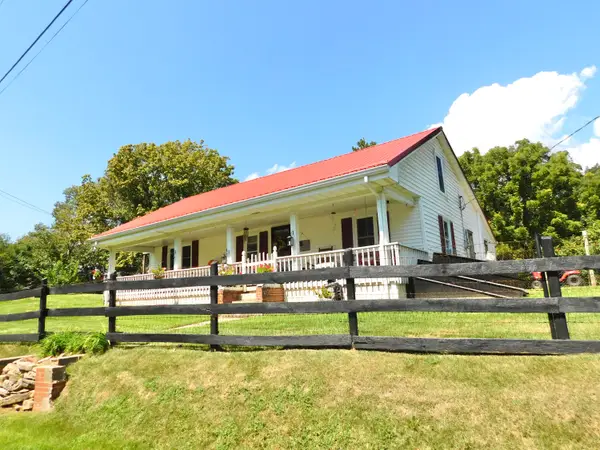 590 Webb Road, Irvine, KY 40336