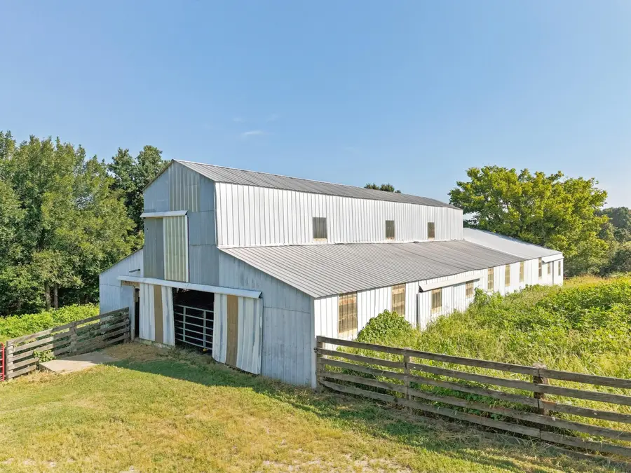 1340 Roe Wafford Road, Marion, KY 42064 - #2