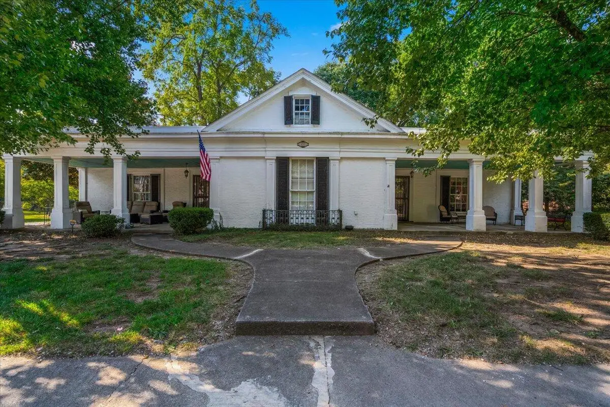 416 E Main Street, Georgetown, KY 40324 - #1