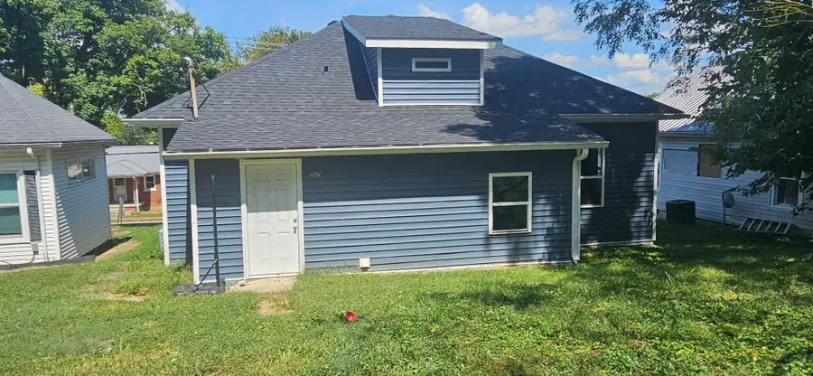 226 E Office Street, Harrodsburg, KY 40330 - #2