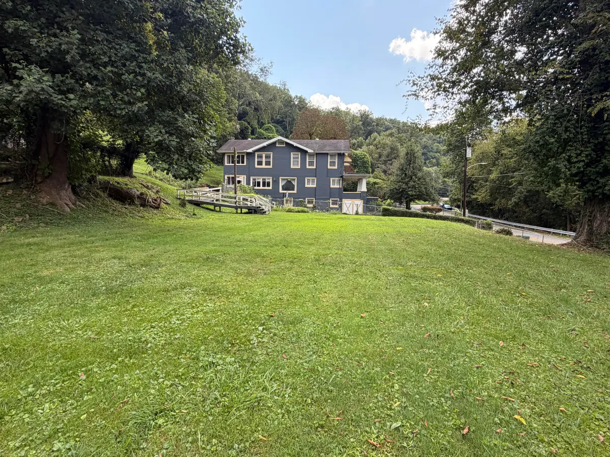 522 N Main Street, Harlan, KY 40831 - #1