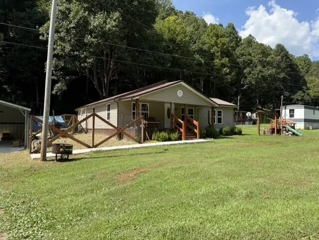 126 Feds Creek Dicks Fork, Fedscreek, KY 41524 - #1