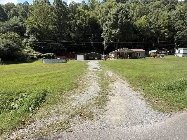 126 Feds Creek Dicks Fork, Fedscreek, KY 41524 - #3