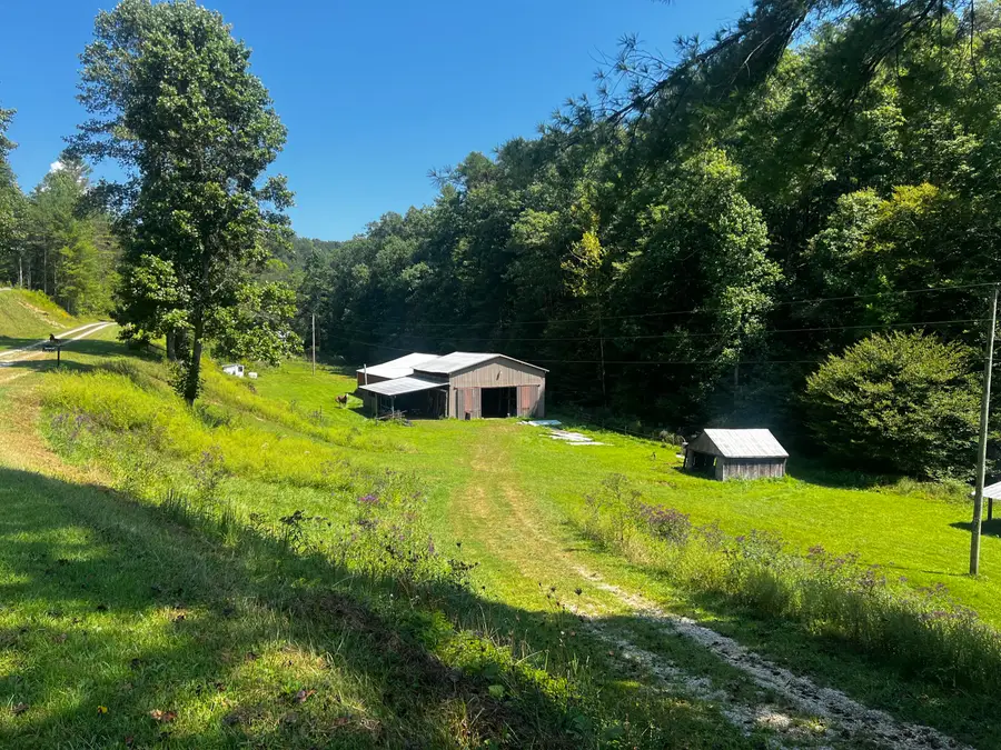 523 King Branch Road, Campton, KY 41301 - #2