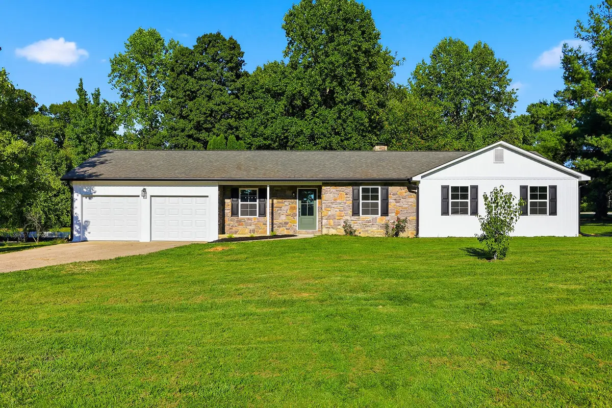 2006 Wilson Lane, Lawrenceburg, KY 40342 - #1