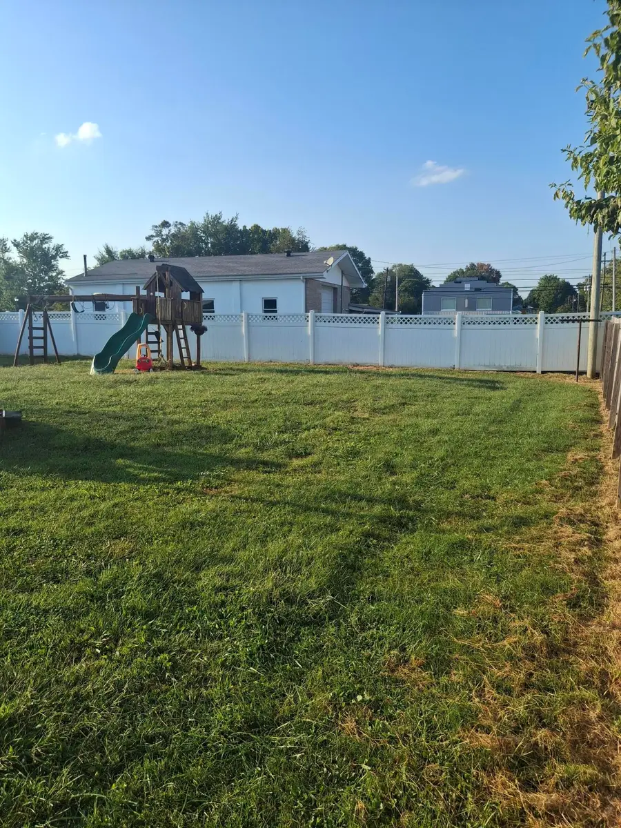 817 Maplewood Drive, Mount Sterling, KY 40353 - #3