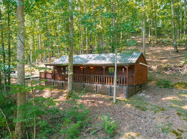 411 Alum Cave Road, Annville, KY 40402 - #1