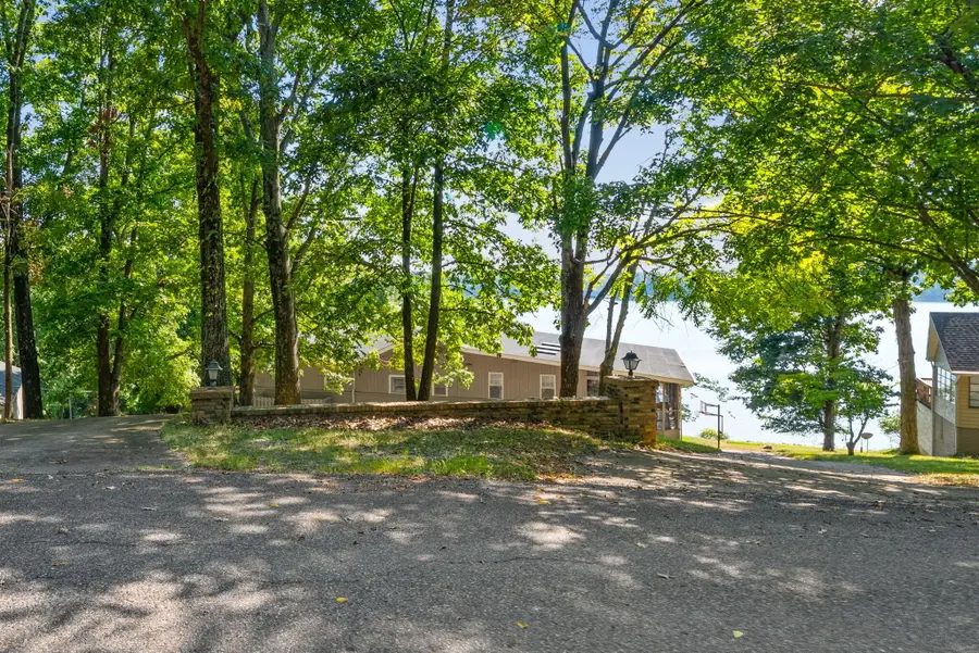 285 Bayview Drive, Eddyville, KY 42038 - #3