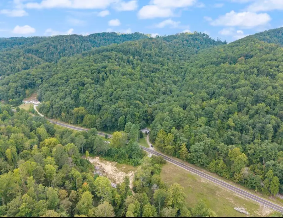 6026 6026 State Highway 221, Bledsoe, KY 40810 - #2