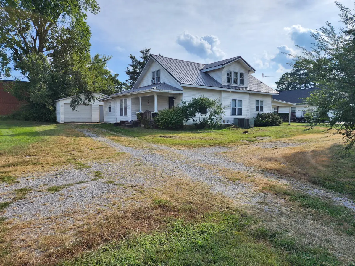 106 Holmes Avenue, Paducah, KY 42003 - #1