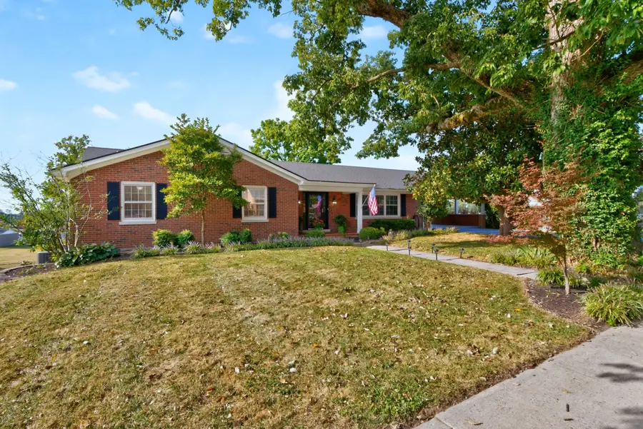 202 Natchez Trace, Nicholasville, KY 40356 - #2