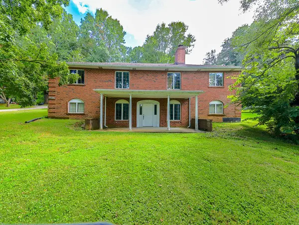 8804 Watterson Trail, Louisville, KY 40299