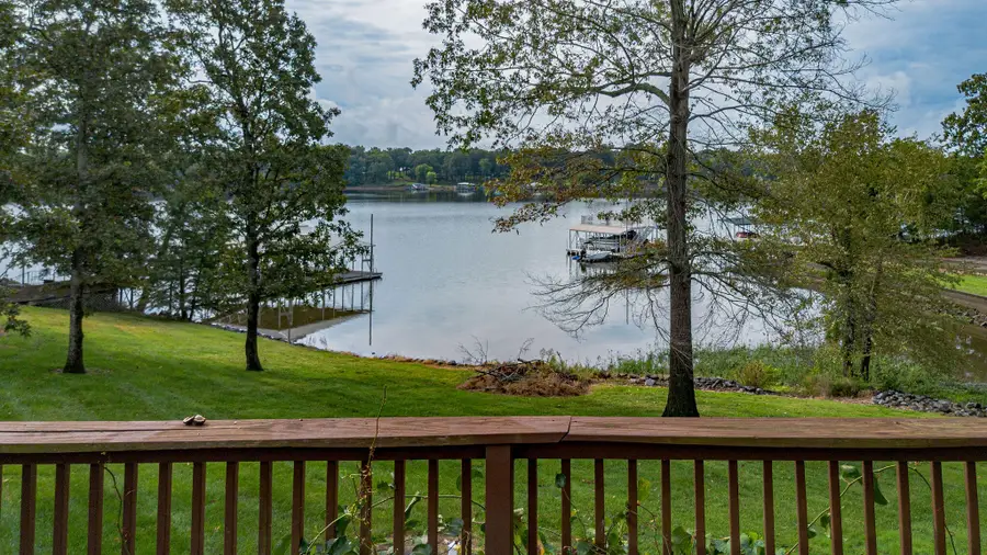 752 Imogene Drive, Gilbertsville, KY 42044 - #2